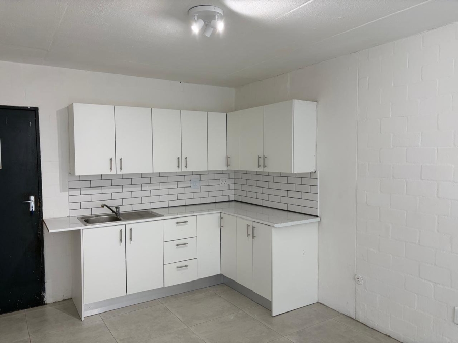 2 Bedroom Property for Sale in Wynberg Western Cape